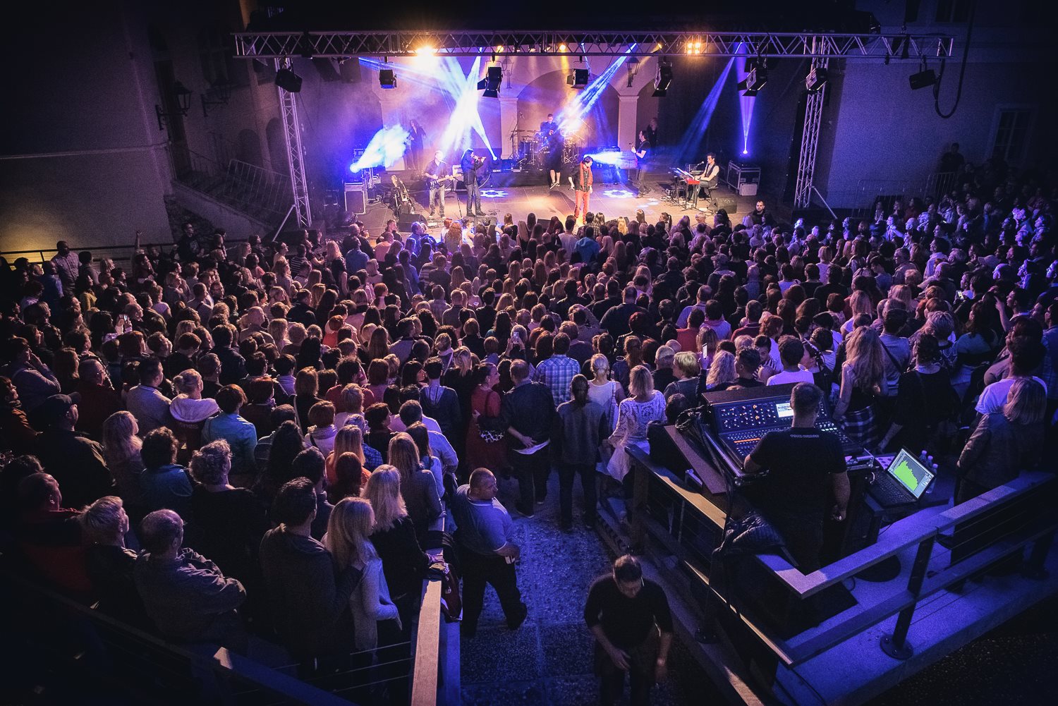 Letno gledali&scaron;če Khislstein